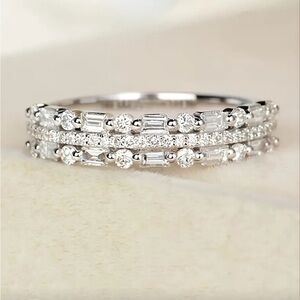 Silver cz band